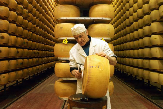 PARMESAN CHEESE: HOW THE KING OF CHEESE IS MADE